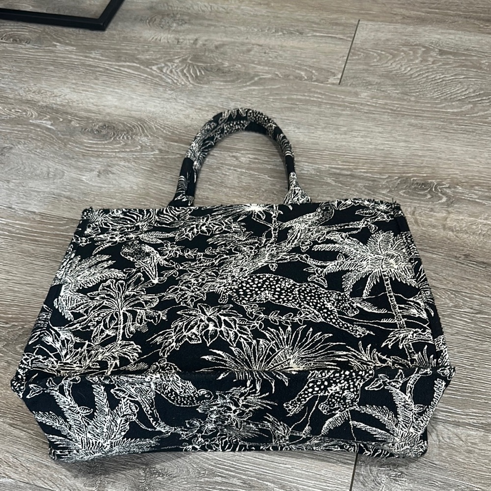 Black and White Structured Women's Tote Bag